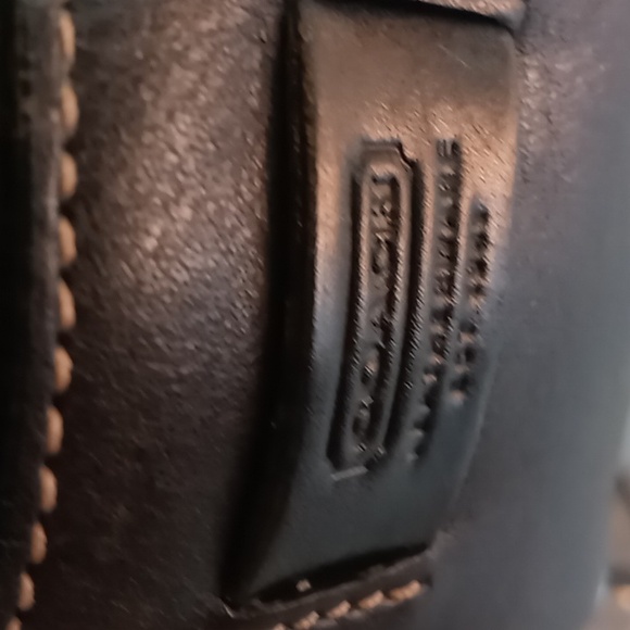 Coach - D13-7776 - All Leather Hampton Market Lunch Tote/Shoulder Bag - Black - Picture 9 of 13